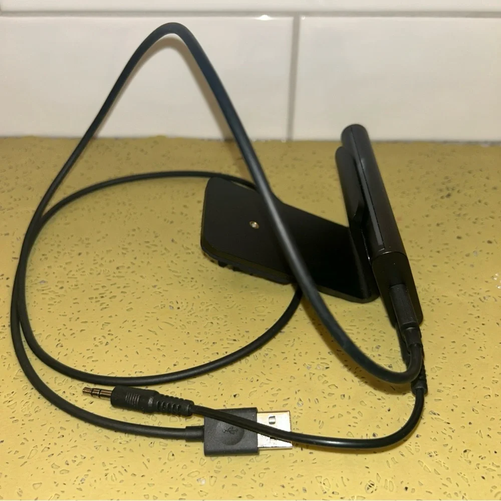 Echo Auto (1st gen) Hands-free Alexa for car with Air Vent Mount phone required
